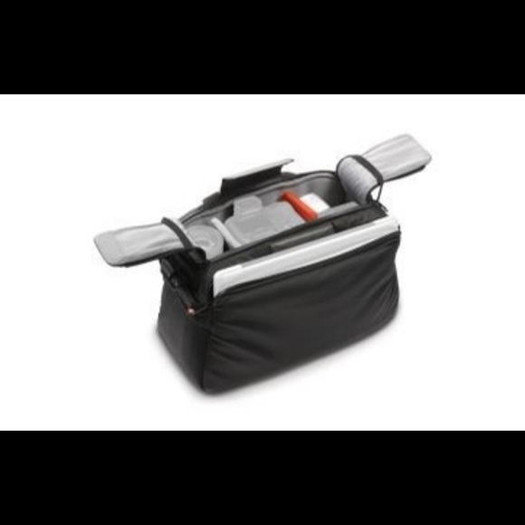 Manfrotto Lino Pro VII Messenger Large Camera Bag - Picture 3 of 5